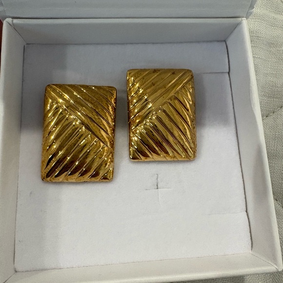 Heaven Mayhem Textured Gold Rectangular Earrings - Picture 2 of 4